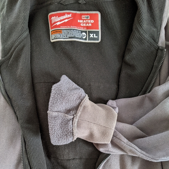 Milwaukee Heated Hoodie - Picture 5 of 8